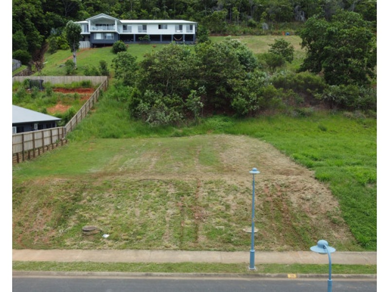 74 Aroona Street, Caravonica QLD 4878