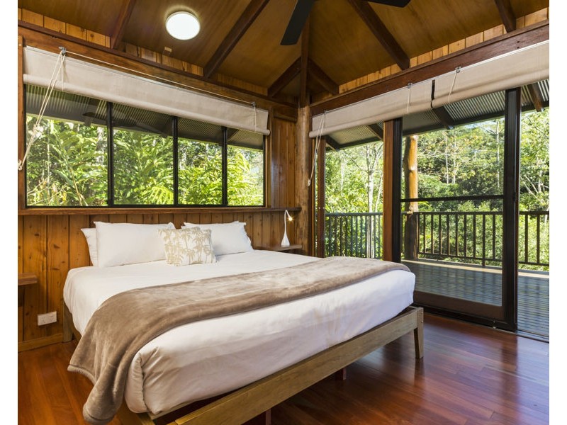 324 Land Road, Butchers Creek QLD 4885