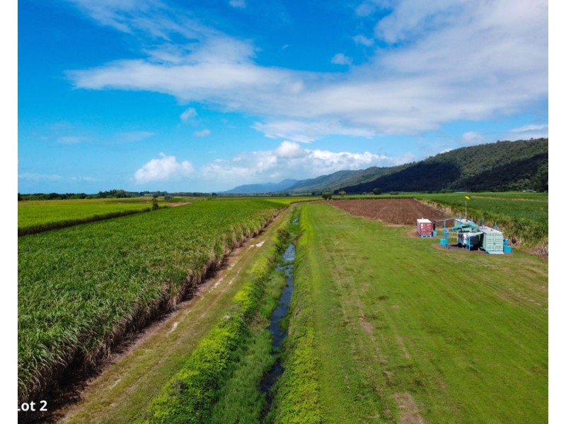 1 & 2 Captain Cook Highway, Killaloe QLD 4877