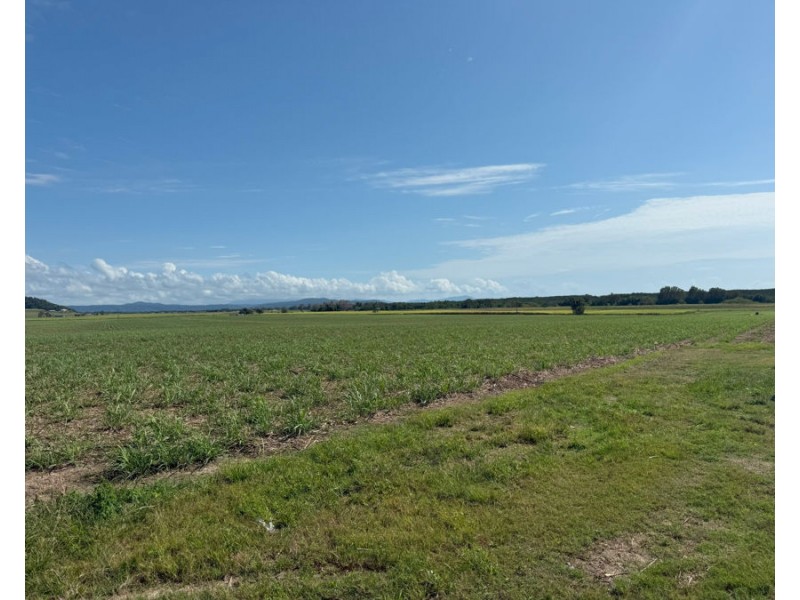 1 & 2 Captain Cook Highway, Killaloe QLD 4877