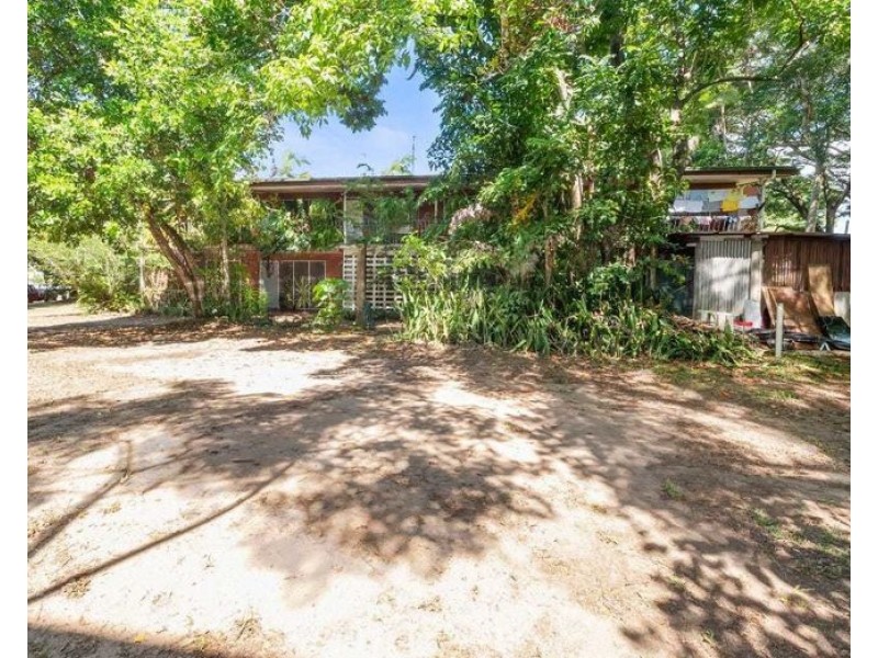 35 Digger Street, Cairns North QLD 4870