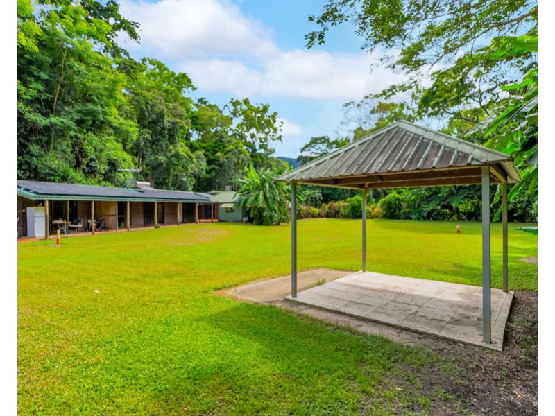 224-226 Panguna Street, Trinity Beach QLD 4879