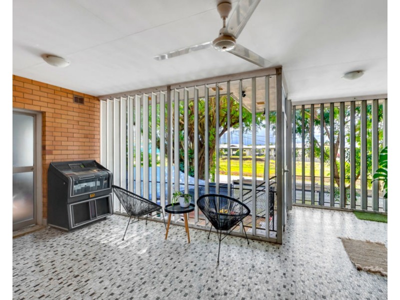 387-393 Kamerunga Road, Redlynch QLD 4870