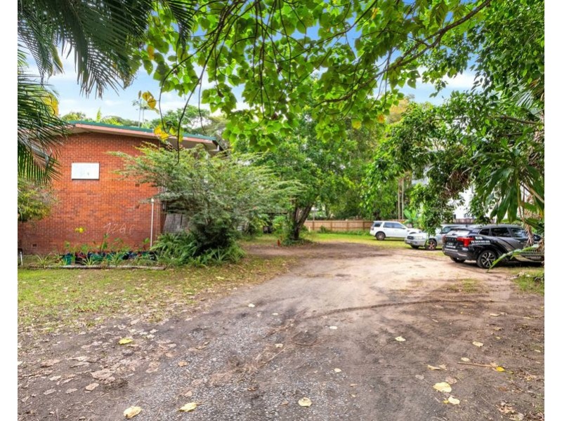 35 Digger Street, Cairns North QLD 4870