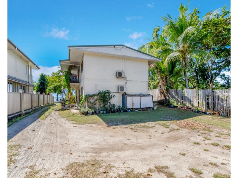65 Casuarina Street, Holloways Beach QLD 4878