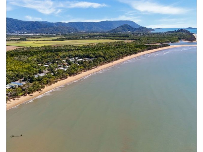 65 Casuarina Street, Holloways Beach QLD 4878