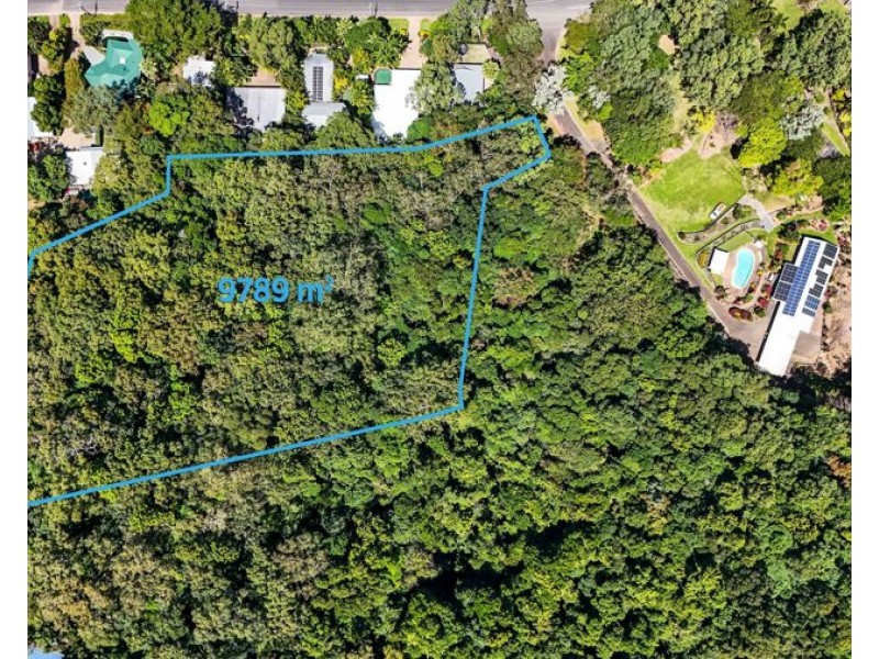 10 Flinders Court, Smithfield QLD 4878