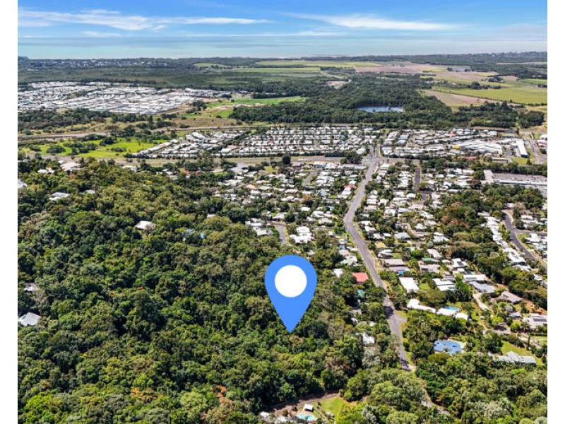 10 Flinders Court, Smithfield QLD 4878