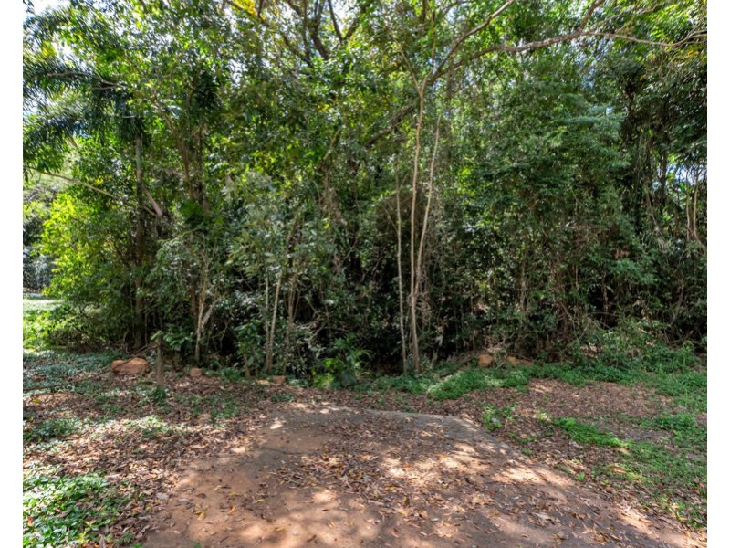 10 Flinders Court, Smithfield QLD 4878