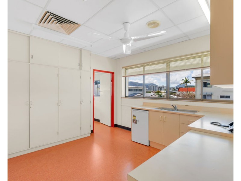 9/3-5 Upward Street, Cairns City QLD 4870