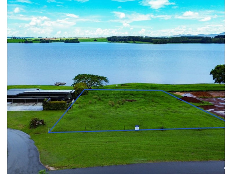 10 Barefoot Boulevard, Barrine QLD 4872