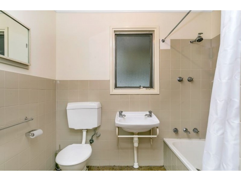 27 Helsinki Road, Hackham West SA 5163