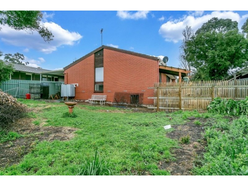 27 Helsinki Road, Hackham West SA 5163
