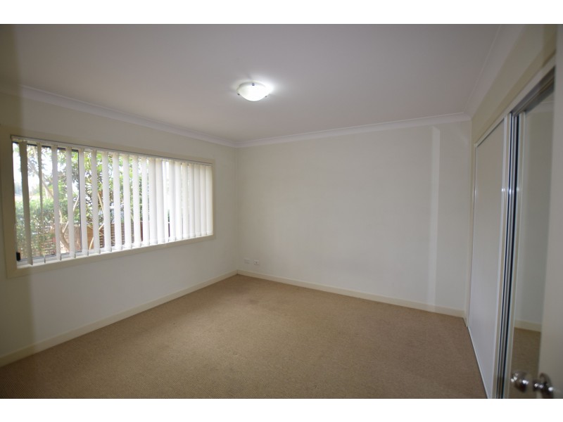 1/2 Lushington Street, East Gosford NSW 2250
