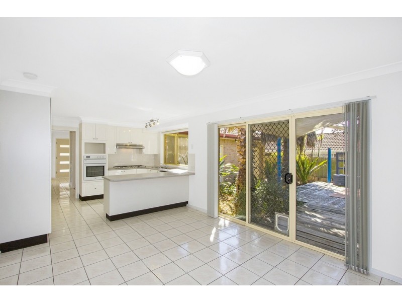 11 Woodley Close, Kariong NSW 2250