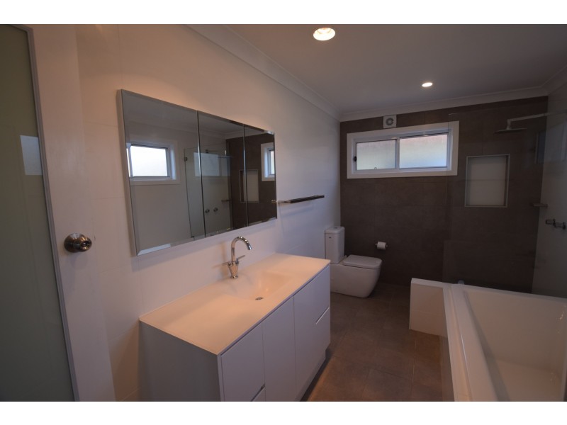 221 Trafalgar Avenue, Umina Beach NSW 2257