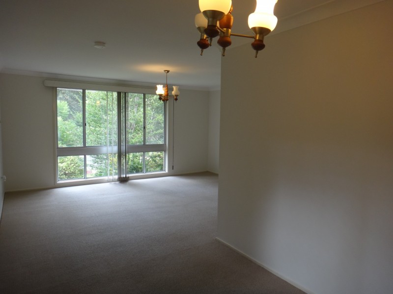 1 Pangari Close, Wyoming NSW 2250