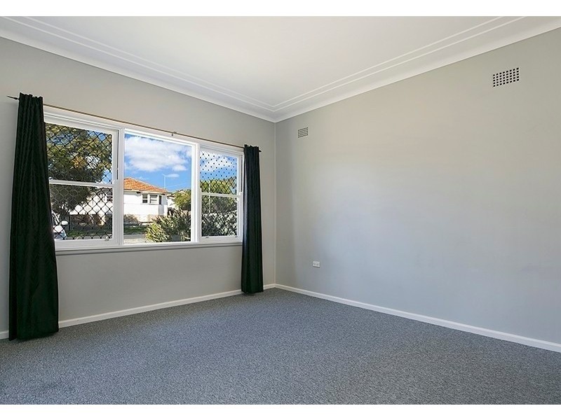 7 Moana Street, Woy Woy NSW 2256