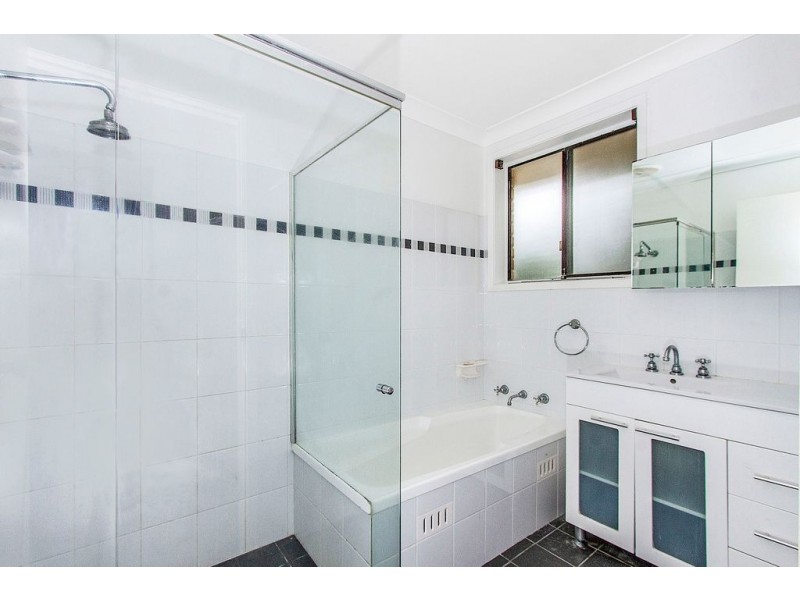 29 Roselands Avenue, Wyoming NSW 2250