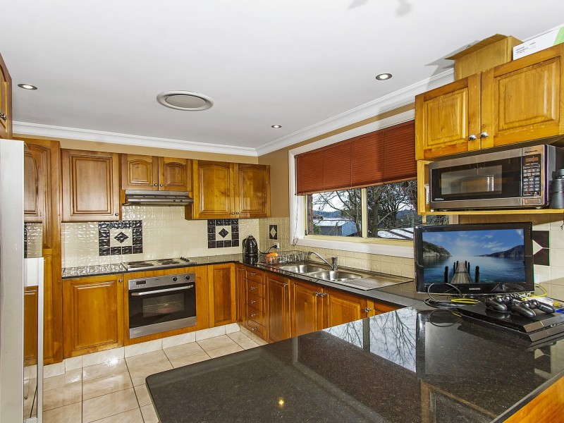 10 Lillicrapps Road, Mangrove Mountain NSW 2250