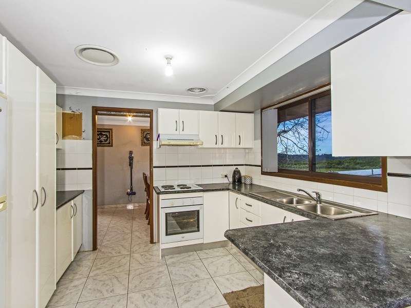 10 Lillicrapps Road, Mangrove Mountain NSW 2250