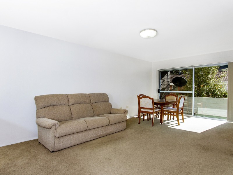 3/199 Albany Street, Point Frederick NSW 2250