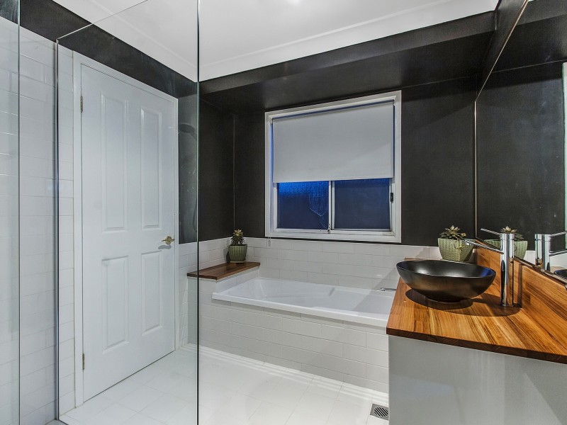 12 Conroy Crescent, Kariong NSW 2250