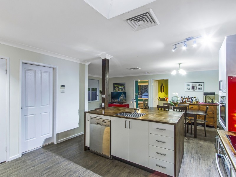 12 Conroy Crescent, Kariong NSW 2250