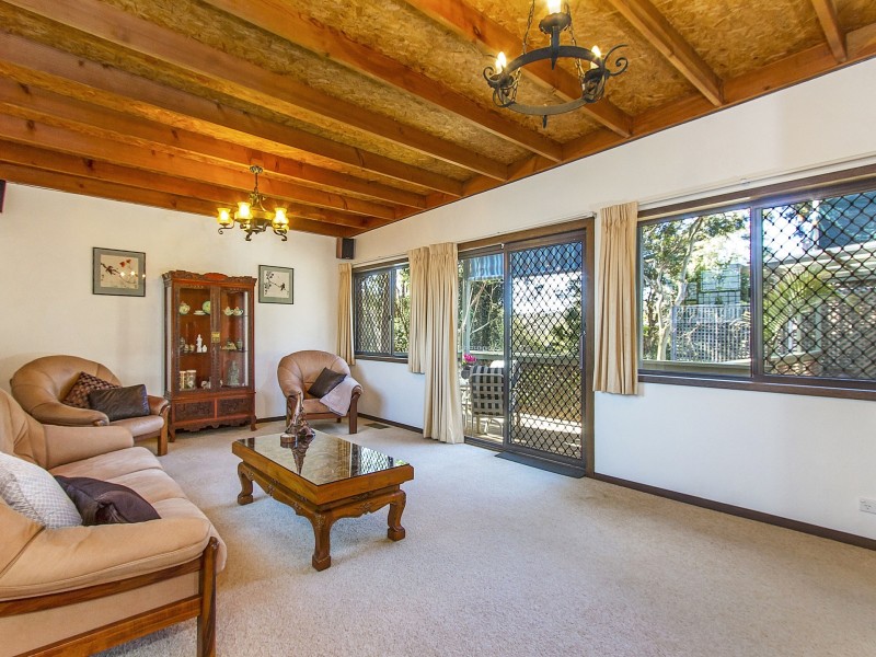 19 Mindaree Avenue, Wyoming NSW 2250