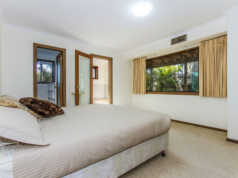 19 Mindaree Avenue, Wyoming NSW 2250