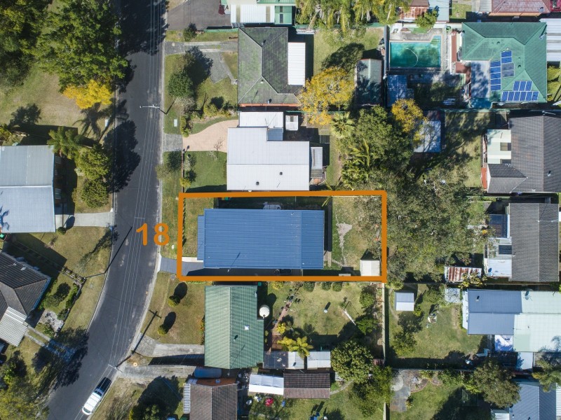 18 Dalton Street, Wyoming NSW 2250