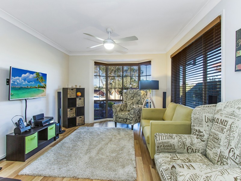 18 Casey Crescent, Kariong NSW 2250