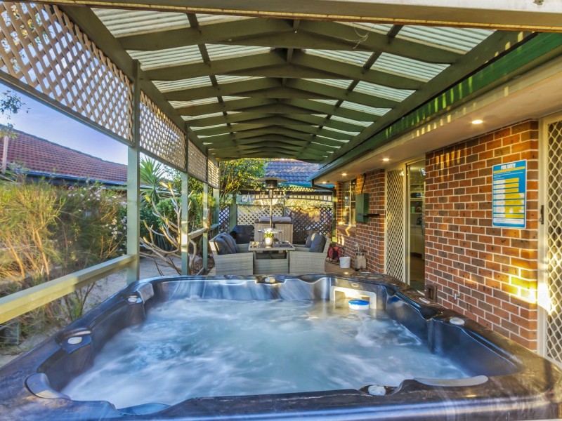 18 Casey Crescent, Kariong NSW 2250