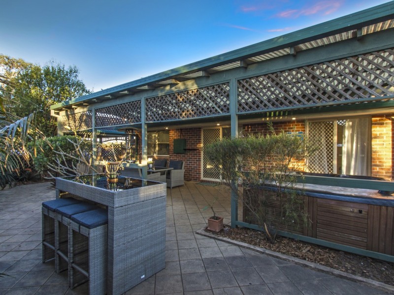 18 Casey Crescent, Kariong NSW 2250