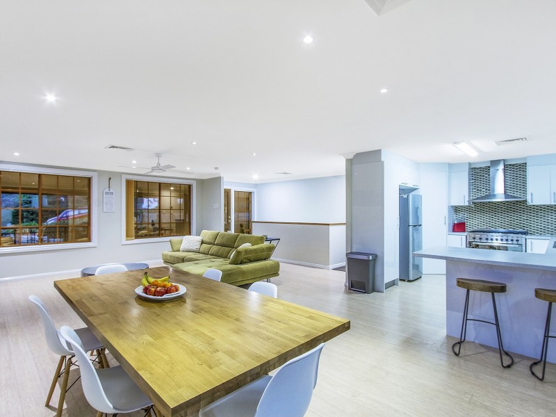 12 Calantha Drive, Wyoming NSW 2250