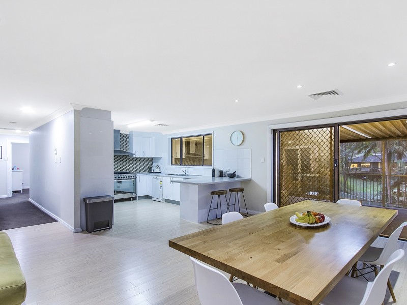 12 Calantha Drive, Wyoming NSW 2250