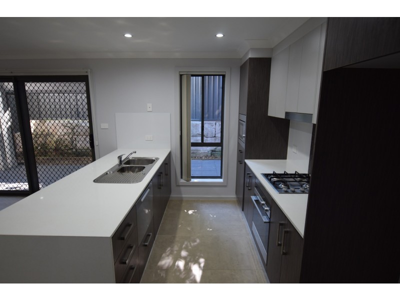 5/8 Fielder Street, West Gosford NSW 2250