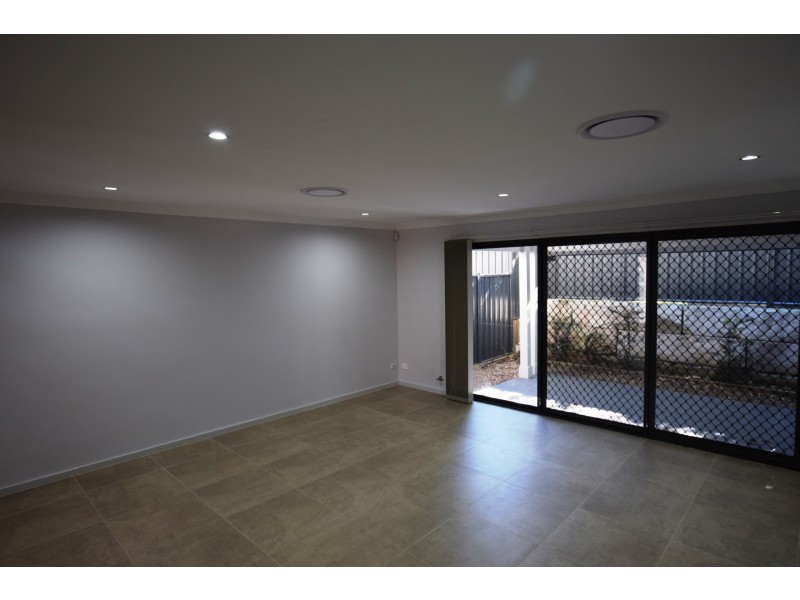 5/8 Fielder Street, West Gosford NSW 2250