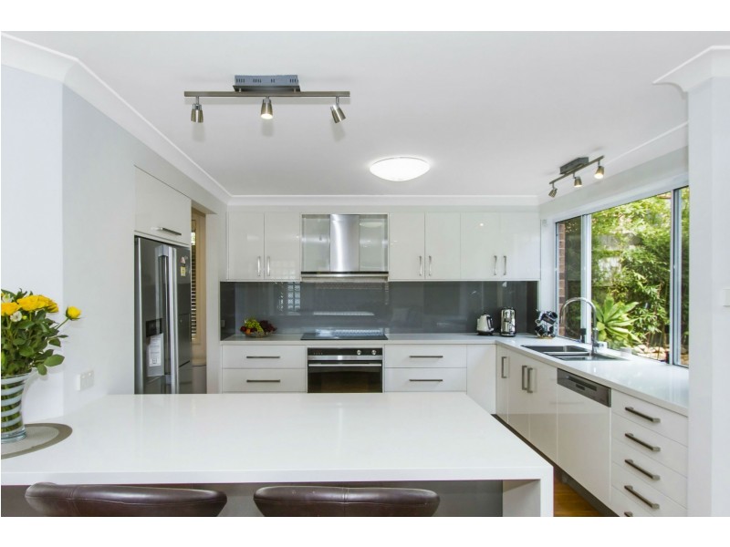 33 Yanderra Crescent, Narara NSW 2250