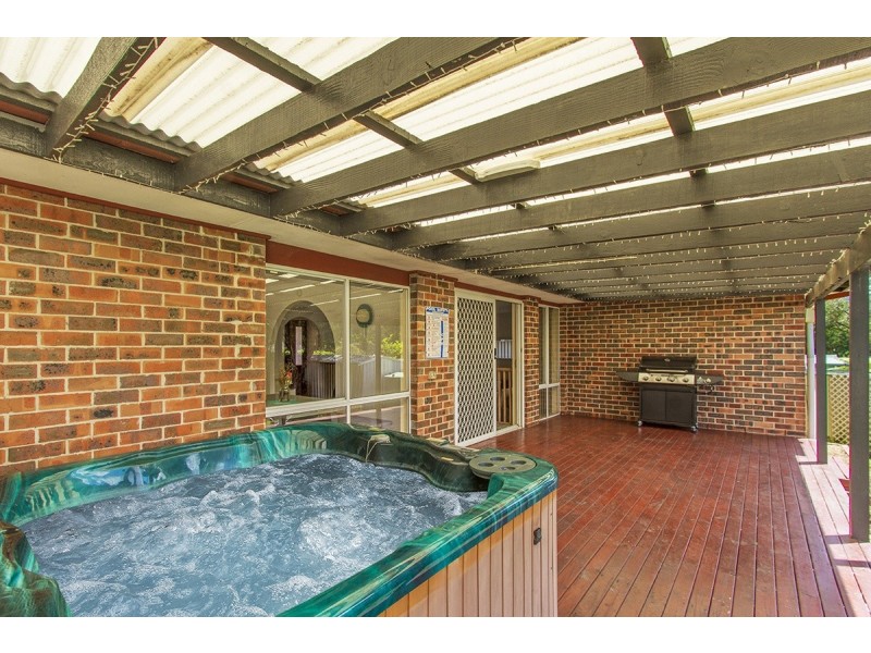 8 Baralga Close, Niagara Park NSW 2250