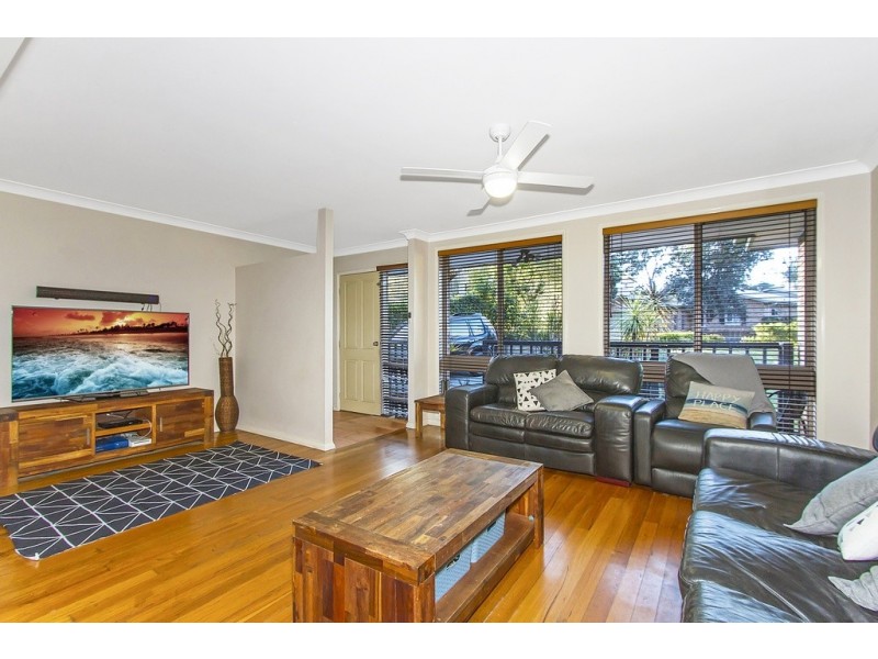 9 Eagle Close, Lisarow NSW 2250