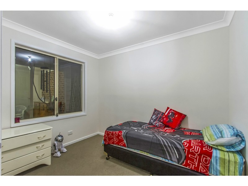 2/2 Pankhurst Place, Kariong NSW 2250