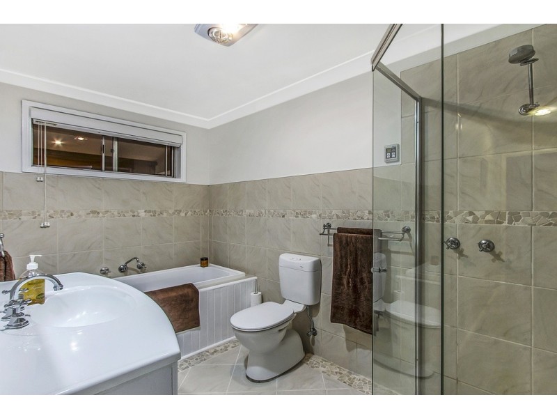 8 Kimberley Avenue, Narara NSW 2250