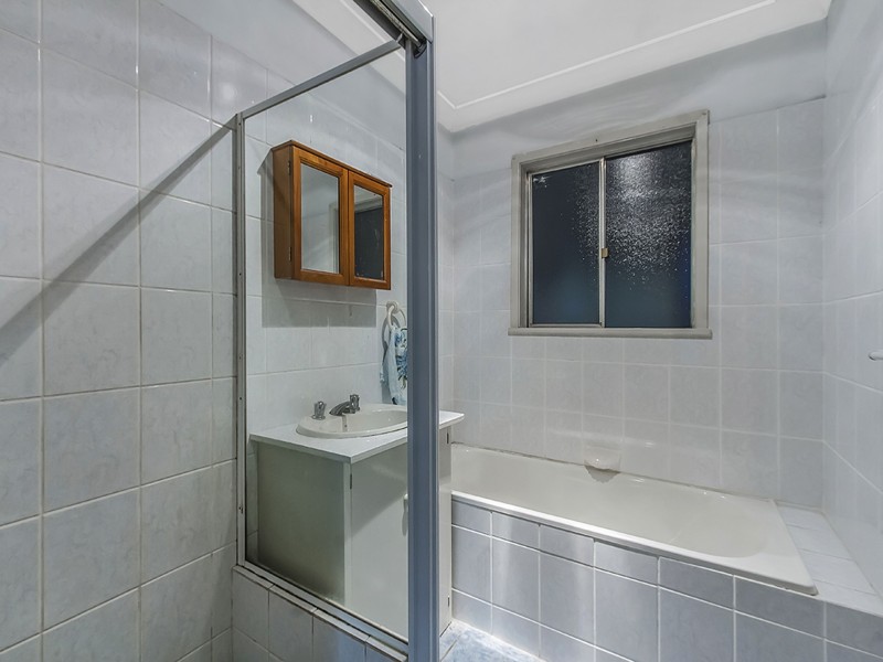 76 Renwick Street, Wyoming NSW 2250