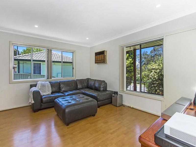 10 Owen Avenue, Wyong NSW 2259