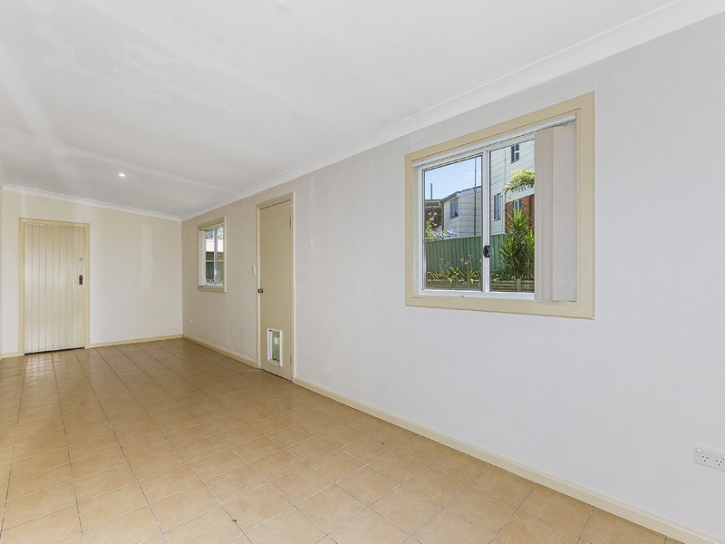 10 Owen Avenue, Wyong NSW 2259