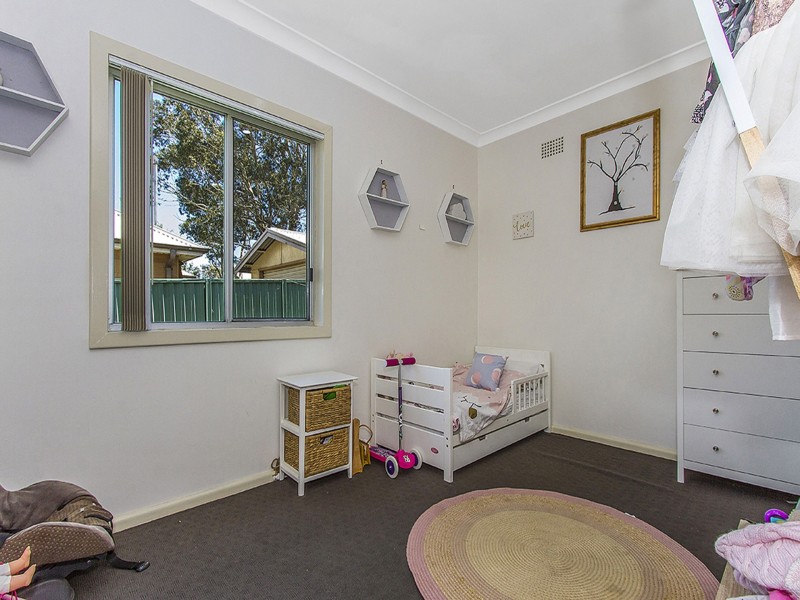 10 Owen Avenue, Wyong NSW 2259