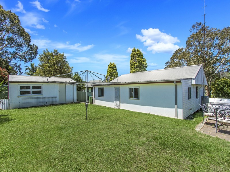 10 Owen Avenue, Wyong NSW 2259
