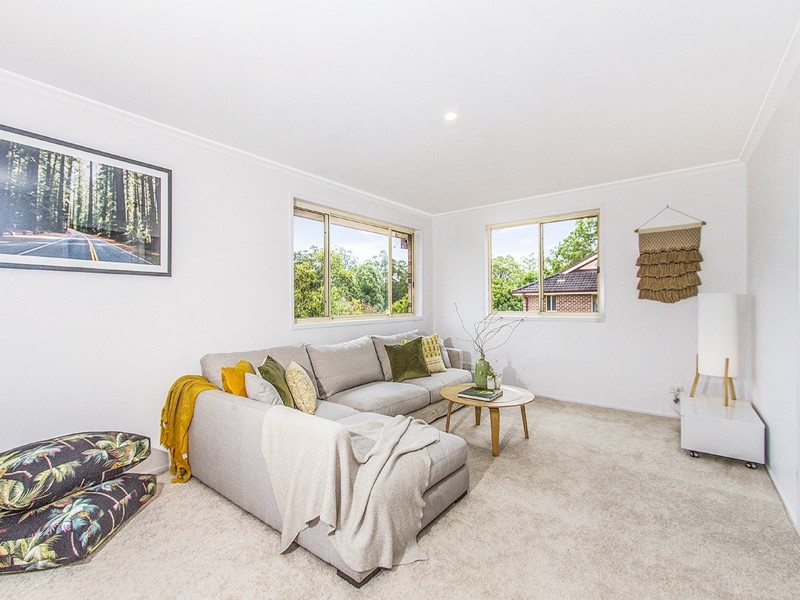 8 Woodbine Close, Lisarow NSW 2250