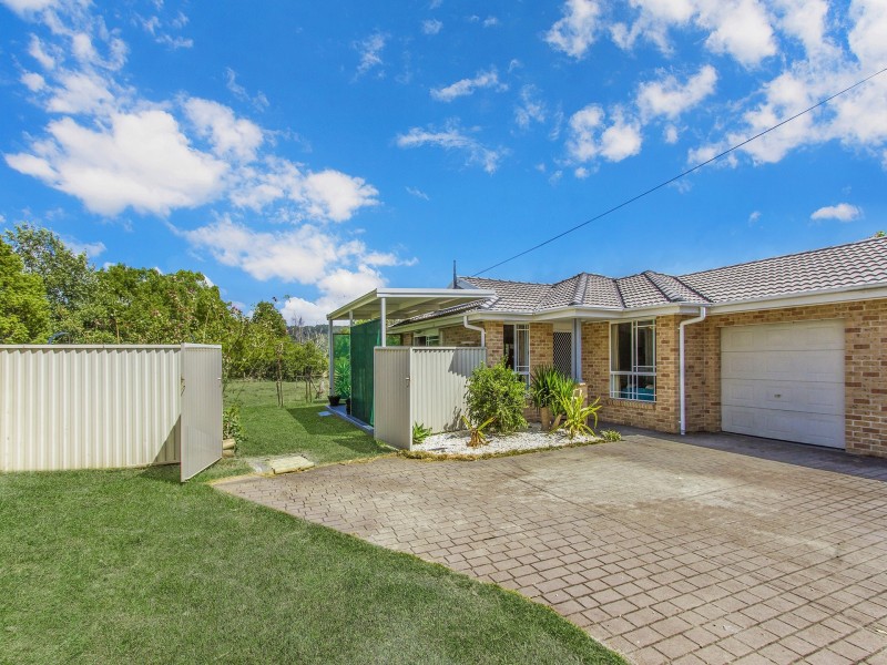 18B Coraki Close, Ourimbah NSW 2258